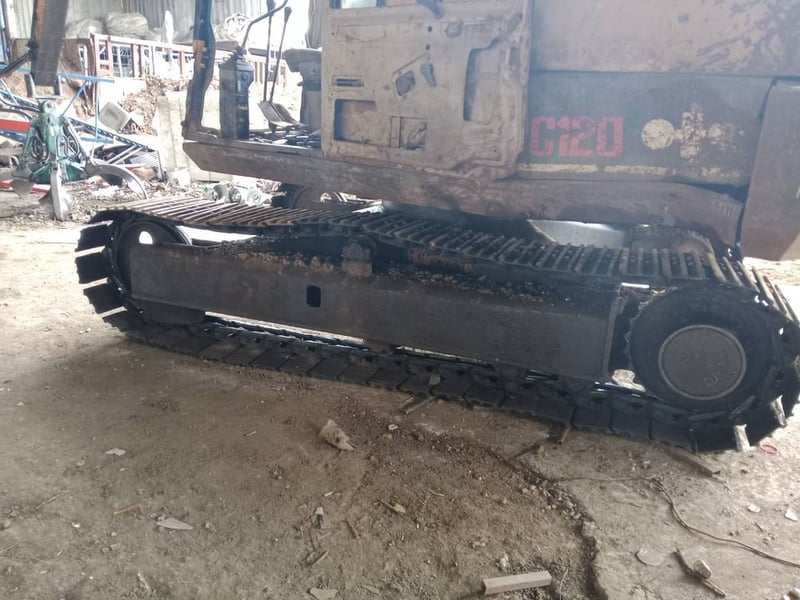 รถแม็คโครkomatsu pc120-3พร้อมหัวคีป ใช้งานได้ปกติ ใบซื้อvายราคา2.2แสน