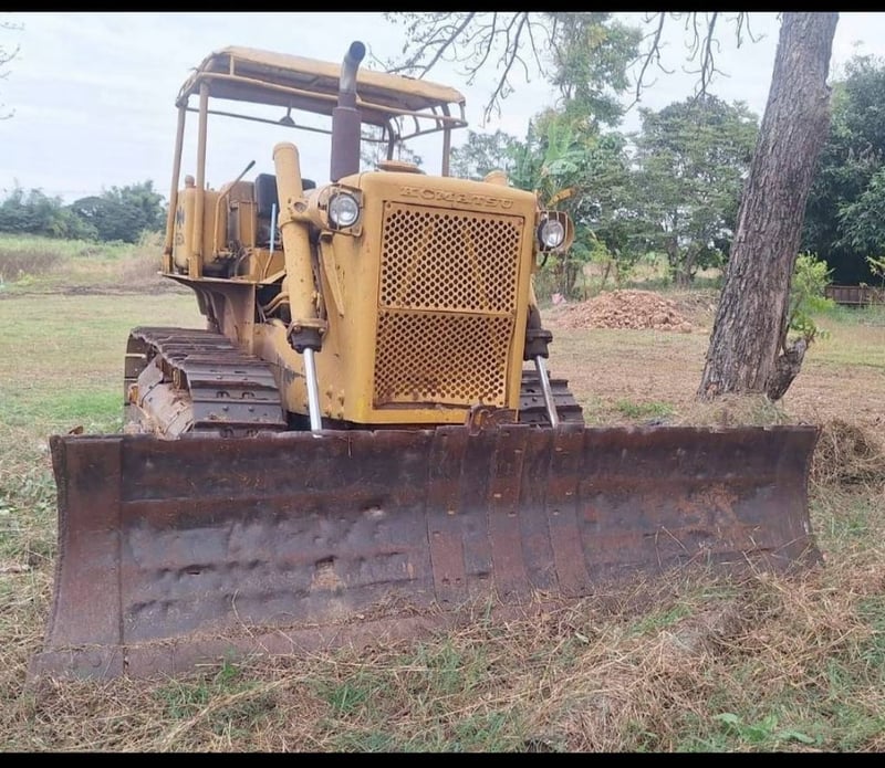 ขายรถแทรกเตอร์komatsu D60A-3ตีนไก่ ใช้งานปกติ ใบซื้อขาย ราคาถูกดี3.5แสน ขายรถแทรกเตอร์komatsu D60A-3ตีนไก่ ใช้งานปกติ ใบซื้อขาย ราคาถูกดี3.5แสน