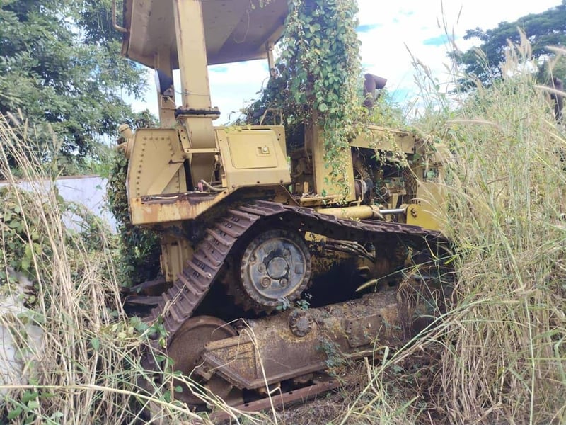 รถแทรกเตอร์CAT D4H ใบมีดสไล้ ขายตามสภาพ ใบซื้อขาย ราคา299,000