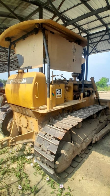 รถแทรกเตอร์cat D5D ตีนไก่ ใช้งานดี ใบซื้อขายราคา 299,000