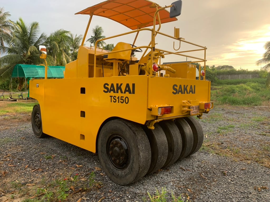 ขายรถบดล้อยาง9ล้อ sakai ts150 มีทะเบียน ราคา499,000 ขายรถบดล้อยาง9ล้อ sakai ts150 มีทะเบียน ราคา499,000