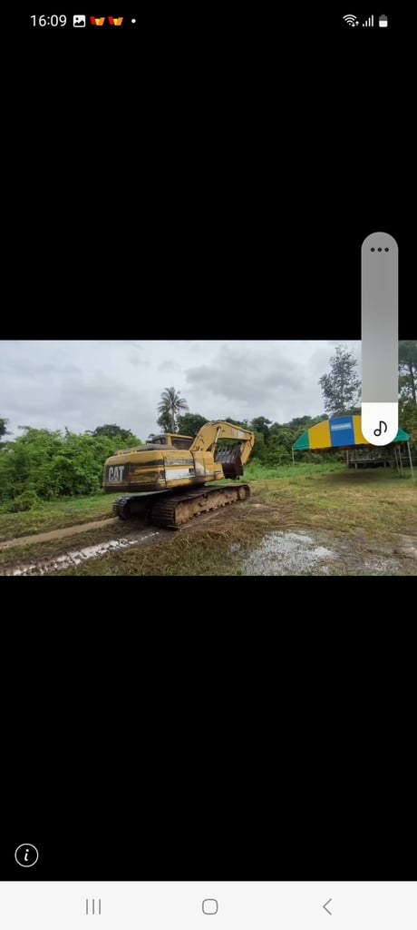 ขายรถแม็คโครcat 320v2 มีเล่ม ใช้งานได้ปกติ ราคา3.แสน
