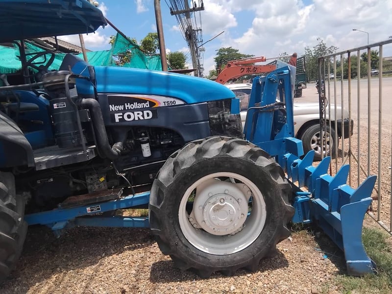 รถไถ2เพลาford มีทะเบียน ใช้งานดี ราคา6.9แสน