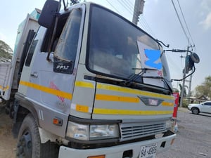 ขายรถ6ล้อพื้นธรนมดา Hino 195 ใช้งานดี มีทะเบียน ราคาถูกดีๆๆ265,000