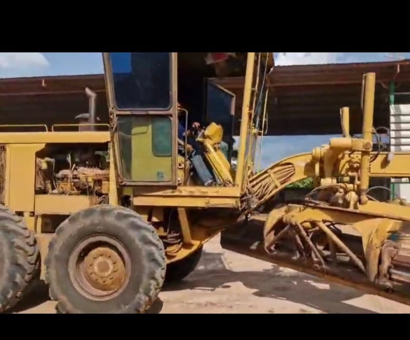 ขายรถเกรดCAT 140G72v12452 มีทะเบียน ใช้งานดี ราคา1,550,000 ขายรถเกรดCAT 140G72v12452 มีทะเบียน ใช้งานดี ราคา1,550,000