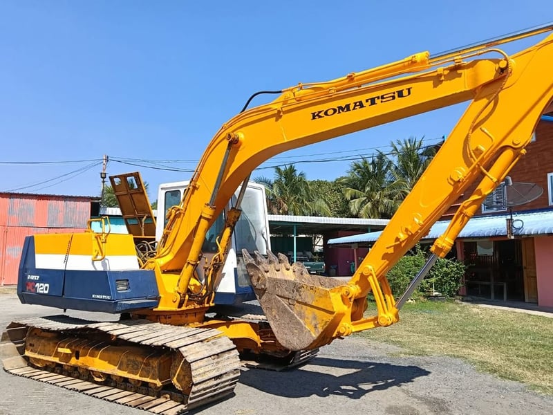 ขายรถแม็คโครkomatsu pc120-5ใช้งานดี ใบซื้อขาย ราคา3.4แสน