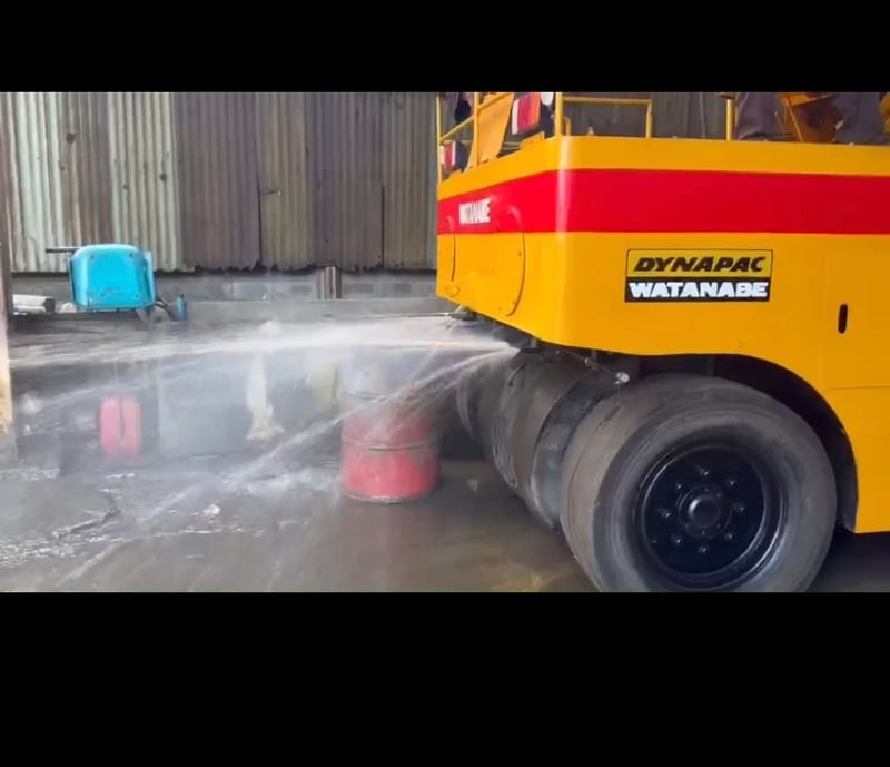 รถยดล้อยาง7ล้อ watnabe ใช้งานดี มีทะเบียน ราคา489,000