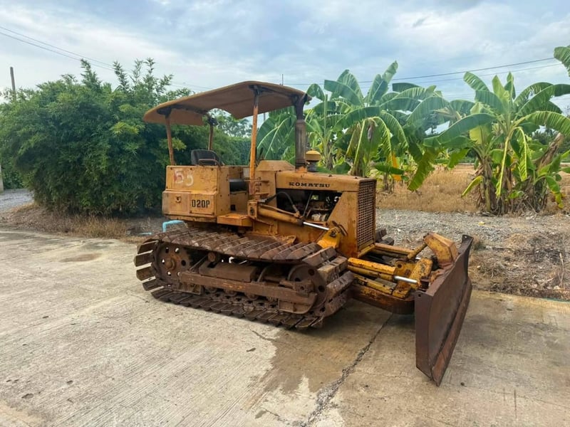 รถแทรกเตอร์komatsu D20p-5ตีนเป๋ด ใบมีอสไล้ ใช้งานดี ราคา175,000 รถแทรกเตอร์komatsu D20p-5ตีนเป๋ด ใบมีอสไล้ ใช้งานดี ราคา175,000