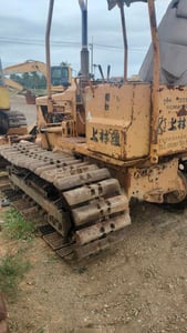 ขายรถแทรกเตอร์kpmatsu D20p-5ตีนเป็ดใบมีดสไล้ ใช้งานดีราคา165,000