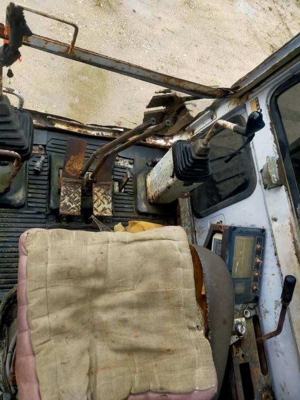 ขายรถแม็คโครkomatsu pc120-3 ใช้งานดี ราคา145,000