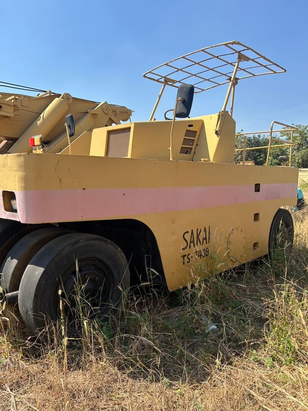 ขายรถบดsakai ts200 ใช้งานดี มี้ล่มทะเบียน ราคา 550,000 ขายรถบดsakai ts200 ใช้งานดี มี้ล่มทะเบียน ราคา 550,000