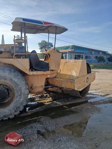 ขายรถบด10ตัน sakai 1เพลา ใช้งานดี ใบซื้อขายราคา 295,000