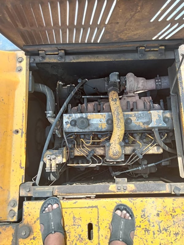 รถแม็คโครkomatsu pc200-5 คอนโทรนยาว ใช้งานดี ราคาถูกดีๆ235,000