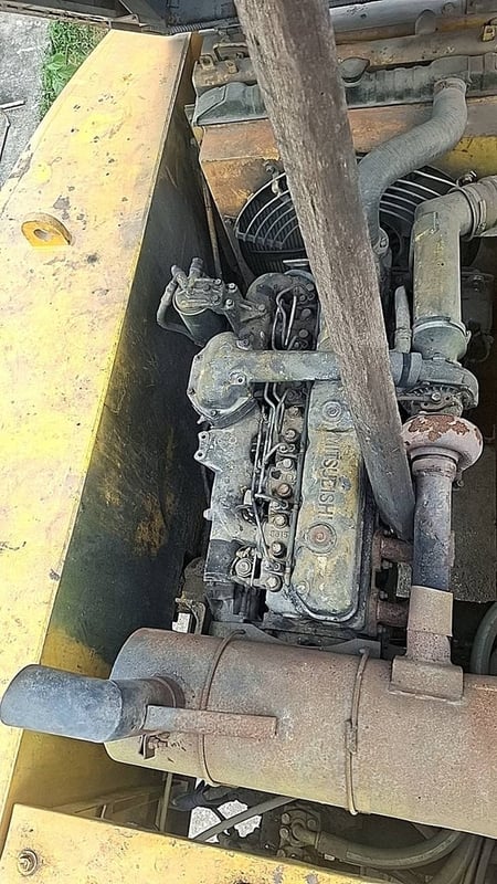 ขายรถแม็คโคร kobelco sk200-3 ใช้งานได้ดี ใบซื้อvาย ราคา3.6 แสน