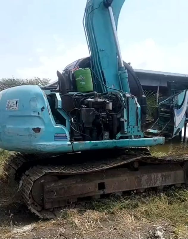 รถแม็คโครkobelco  sk120-5super ใช้งานดี ใบซื้อขาย ราคา269,000