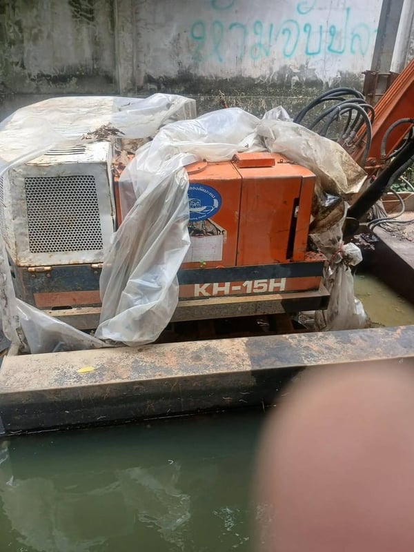 แม็คโครpc15พร้อมโป๊ะ ย.6ม. ก.2.5ม. ใช้งานได้ ใบซื้อขายขายรวม199,000