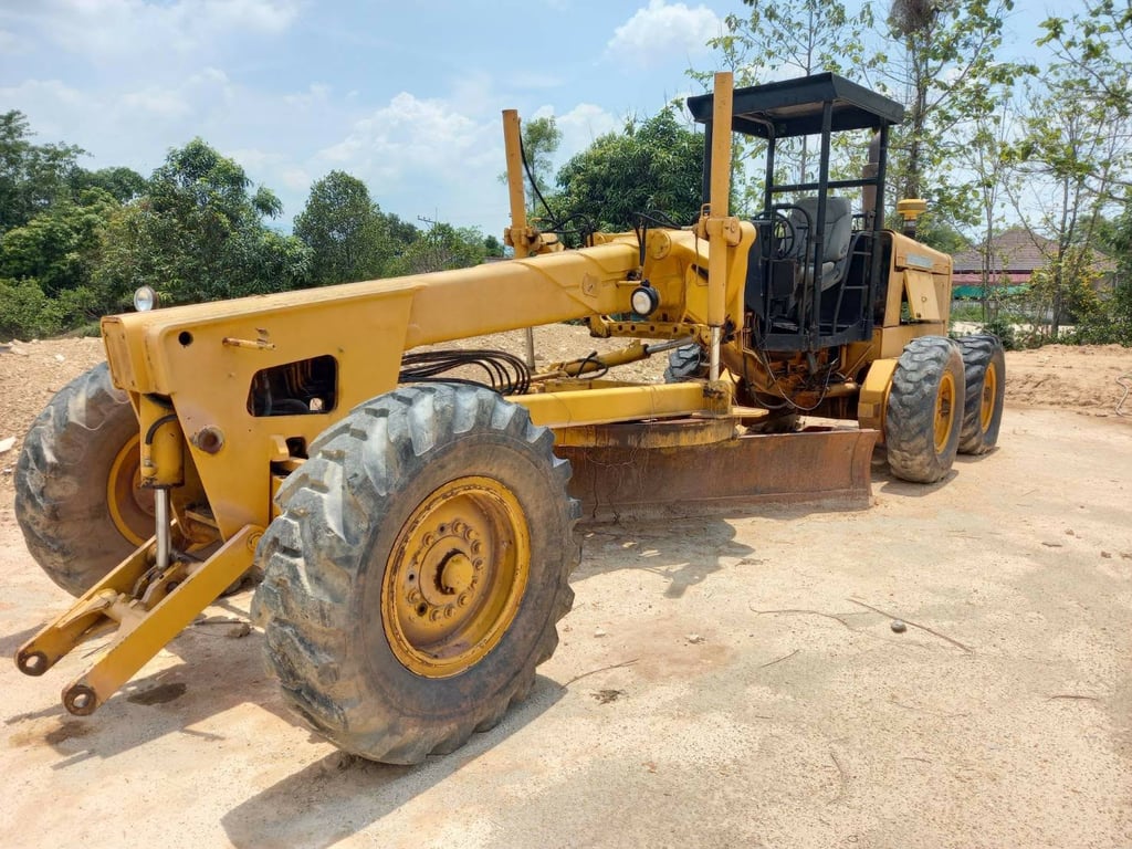 ขายรถเกรดเดอร์john deere ใช้งานได้ดี ใบซื้อขาย ราคา3.7แสน ขายรถเกรดเดอร์john deere ใช้งานได้ดี ใบซื้อขาย ราคา3.7แสน