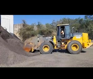 ขายรถตักล้อยาง.Deere wl56 ใช้งานดี ใบอินวอย ราคา1,250,000 ขายรถตักล้อยาง.Deere wl56 ใช้งานดี ใบอินวอย ราคา1,250,000