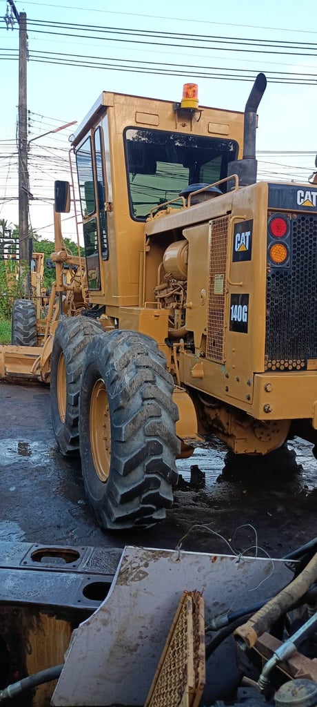 ขายรถเกรดเดอร CAT 140G 72v8348 มีทะเบียน ใช้งานปกติ ราคา1,850,000 ขายรถเกรดเดอร CAT 140G 72v8348 มีทะเบียน ใช้งานปกติ ราคา1,850,000