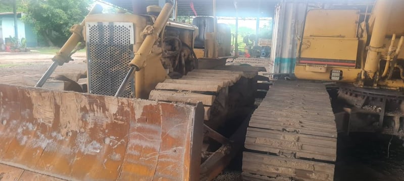 ขายรถแทรกเตอร์CAT D5D ตีนเป็ด ใช้งานได้ปกติ ราคา3.9แสน