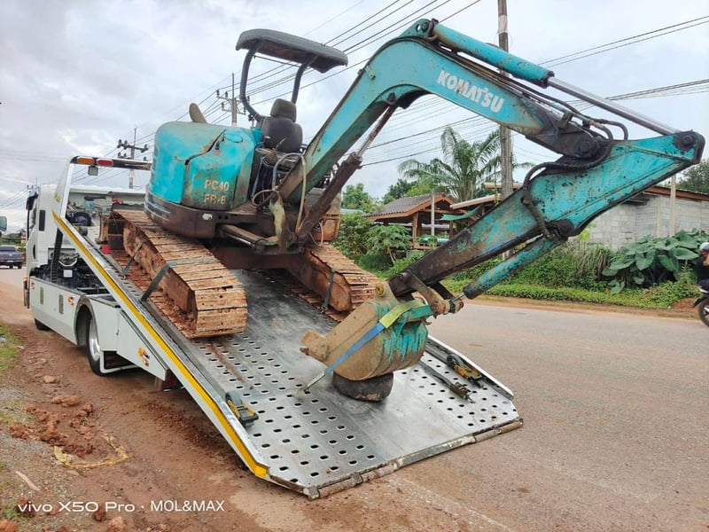 รถแม็คโครkomatsu pc40-8ใช้งานดี ใบซื้อขาย ราคา2.2แสน รถแม็คโครkomatsu pc40-8ใช้งานดี ใบซื้อขาย ราคา2.2แสน