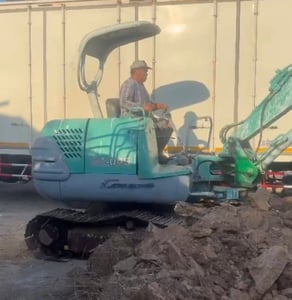 รถแม็คโครkobelco sk045 ใช้งานดี ใบซื้อvาย ราคา155,000 รถแม็คโครkobelco sk045 ใช้งานดี ใบซื้อvาย ราคา155,000