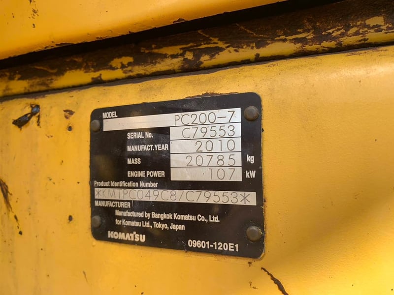 ขายรถแม็คโครkomatsu pc200-7 ใช้งานดี เล่มทะเบียน ราคา6.5แสน ขายรถแม็คโครkomatsu pc200-7 ใช้งานดี เล่มทะเบียน ราคา6.5แสน