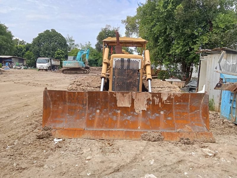 ขายรถแทรกเตอร์CAT D5D ตีนเป็ด ใช้งานได้ปกติ ราคา3.9แสน