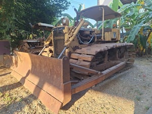 รถแทรกเตอร์ CAT D4D ตีนเป็ด  ใช้งานดี ใบซื้อขายราคา 199,000