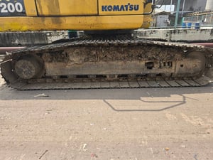ขายรถแม็คโครkomatsu pc200-7ใช้งานดี มีทะเบียน ราราถูกเรๆ470,000