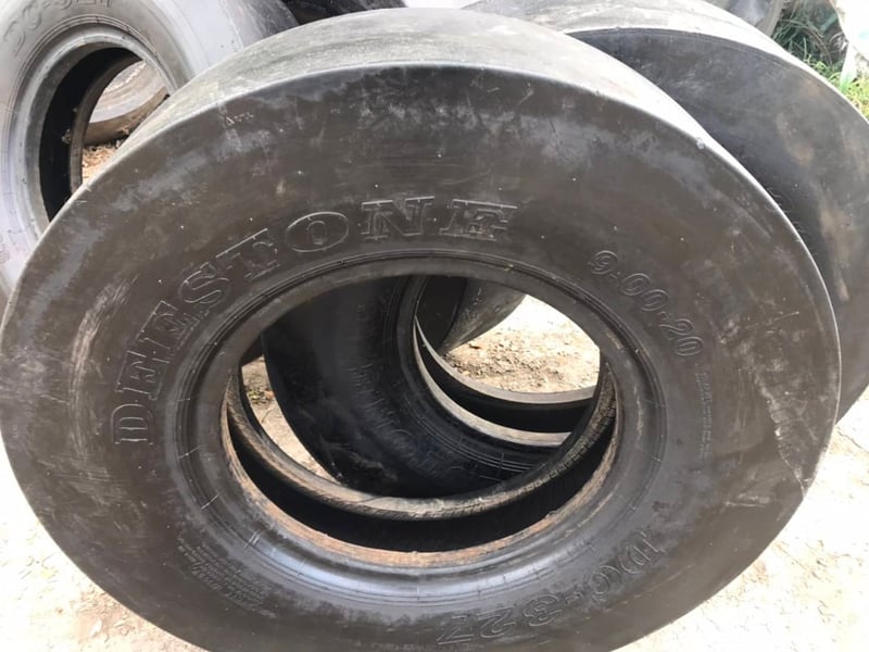 ขายยางรถบดล้อยาง4ตันและ10ตัน มียางใหม่และยางเก่า ขายยางรถบดล้อยาง4ตันและ10ตัน มียางใหม่และยางเก่า