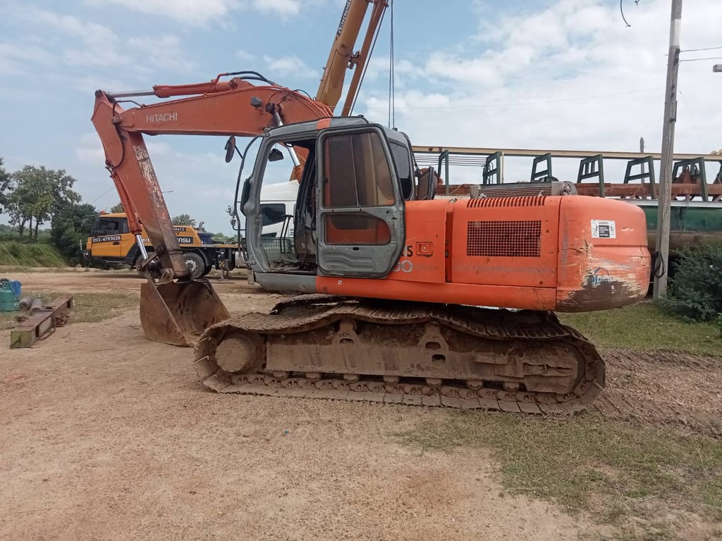 ขายรถแม็คโครHitashi   zx200-1 ใช้งานได้ปกติ ใบซื้อขาย ราคาถูกดี3.7แสน ขายรถแม็คโครHitashi   zx200-1 ใช้งานได้ปกติ ใบซื้อขาย ราคาถูกดี3.7แสน