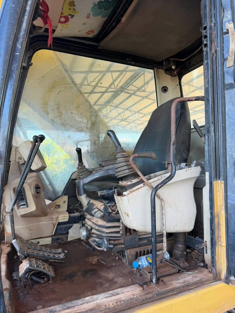 รถแม็คโครcat 320c ใช้งานดี มีทะเบียน ราคา4.7แสน รถแม็คโครcat 320c ใช้งานดี มีทะเบียน ราคา4.7แสน