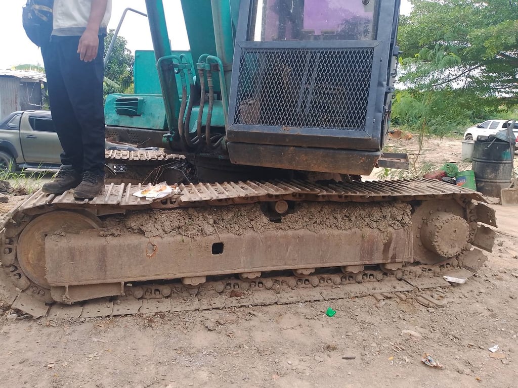 รถแม็คโครkobelco sk04 ใช้งานดี ใบซื้อvาย ราคา2.9แสน รถแม็คโครkobelco sk04 ใช้งานดี ใบซื้อvาย ราคา2.9แสน
