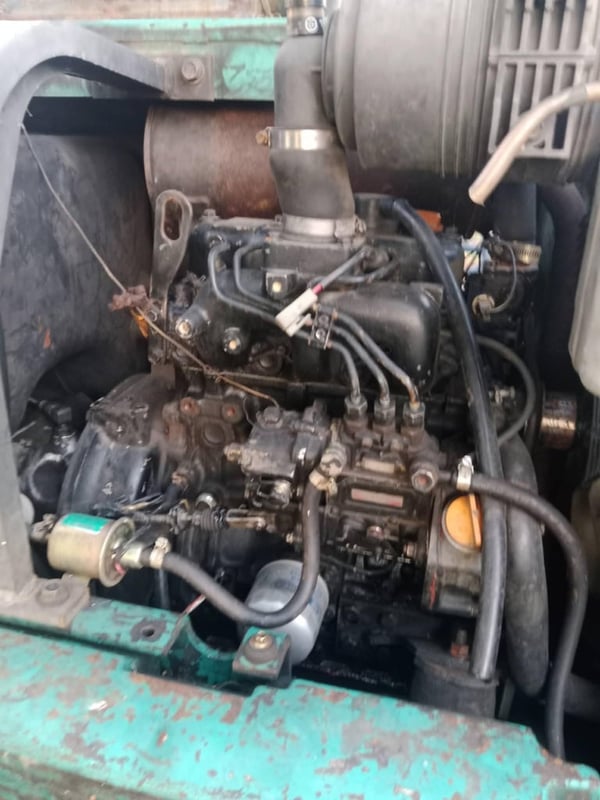 รถแม็คโครkomatsu pc35r-8 ใช้งานได้ปกติ ใบซื้อขายมราคาถูกดี160,000ดี