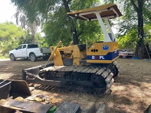 รถแทรกเตอร์komatsu D20pl-6ใบ70 ใช้งานดี ใบซื้อvายราคา230,000 รถแทรกเตอร์komatsu D20pl-6ใบ70 ใช้งานดี ใบซื้อvายราคา230,000