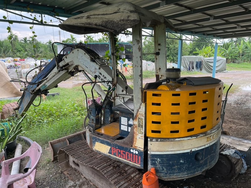 ขายรถแม็คโครkomatsu pc50u ใช้งานดี ใบซื้อขาย ราคา169,000
