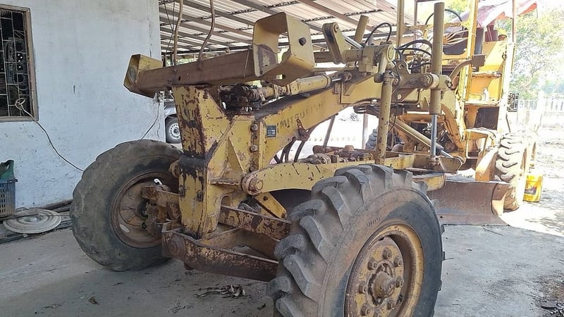 รถเกรดเดอรmitsubishi MG03 ใบซื้อvาย ไม่มีแบต ใช้งานปกติ ราคา249,000