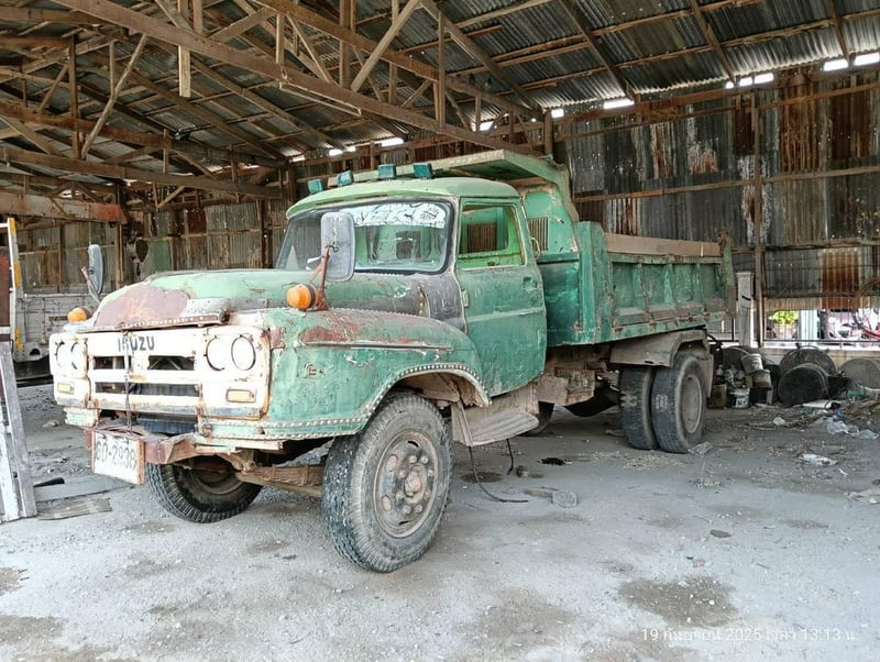 รถ6ล้อดั้มisuzu 175แรง ใช้งานได้ปกติ มี้ล่มทะเบียน ราคา139,000