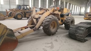 ขายรถตักล้อยางแขนยาว 2คันรวม komatsu wa300 wa150 มีทะเบียน รวม2คัน8.7แสน
