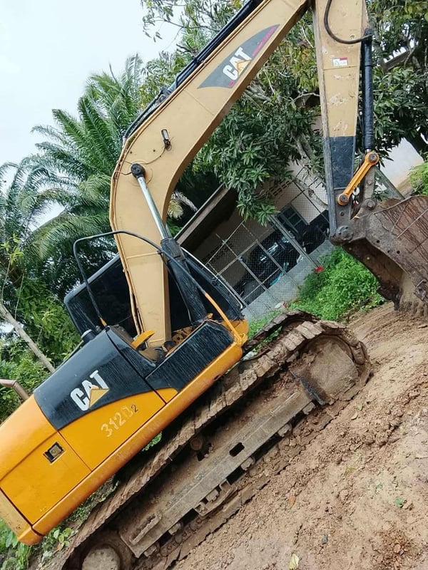 รถแม็คโครCAT 312C ใช้งานได้ปกติ ใบอินวอย ราคา365000