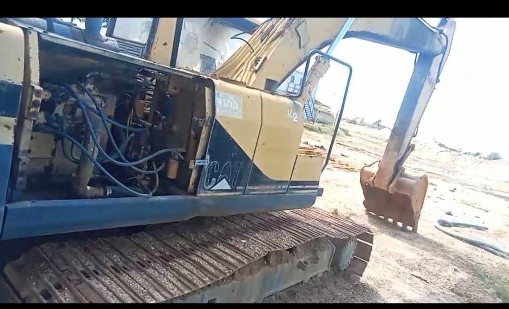 รถแม็คโครCAT 320v2 ใช้งานได้ปกติ ใบซื้อขาย ราคา330,000