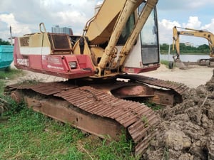 ขายแม็คโครkomatsu pc200-5 ใช้งานได้ ใบซื้อvาย ราคา295,000