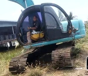 รถแม็คโครkobelco  sk120-5super ใช้งานดี ใบซื้อขาย ราคา269,000