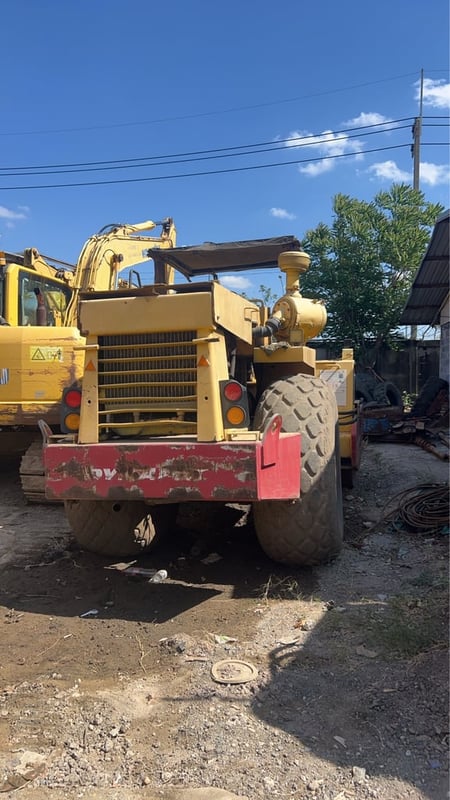 ขายรถบด10ตัน2เพลาDynapac ca250ใช้งานดี ใบซื้อvาย ราคา3.5 แสน