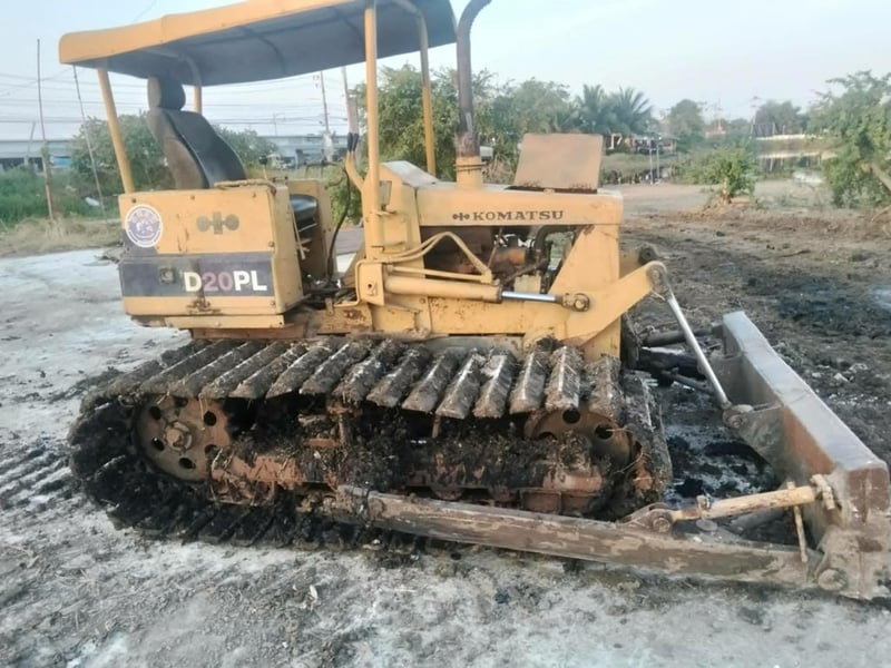 รถแทรกเตอร์komatsu D20pl-5ตีนเป็ด ใบ70cm.ใช้งานดี ราคา145,000