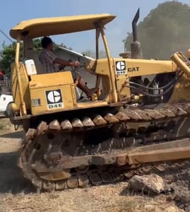 รถแทรกเตอร์CAT D4E ตีนเป็ด ใช้งานดี ใบซื้อvาย รสคาถูกดีๆ3.7แสน รถแทรกเตอร์CAT D4E ตีนเป็ด ใช้งานดี ใบซื้อvาย รสคาถูกดีๆ3.7แสน