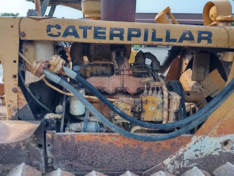 รถแทรกเตอร์CAT D4D ตีนเป็ด ใช้งานดี ใบซื้อขายราคา289,000