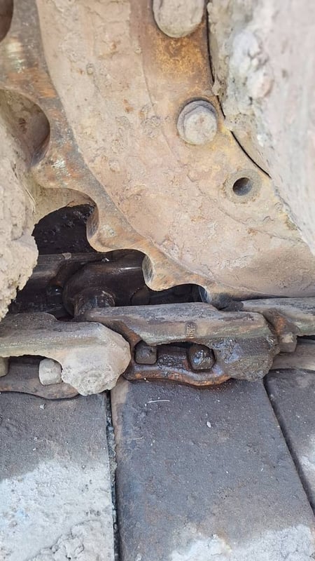 รถแม็คโครkomatsu pc120-2ใช้งานได้ดี ใบซื้อขาย ราคา165,000