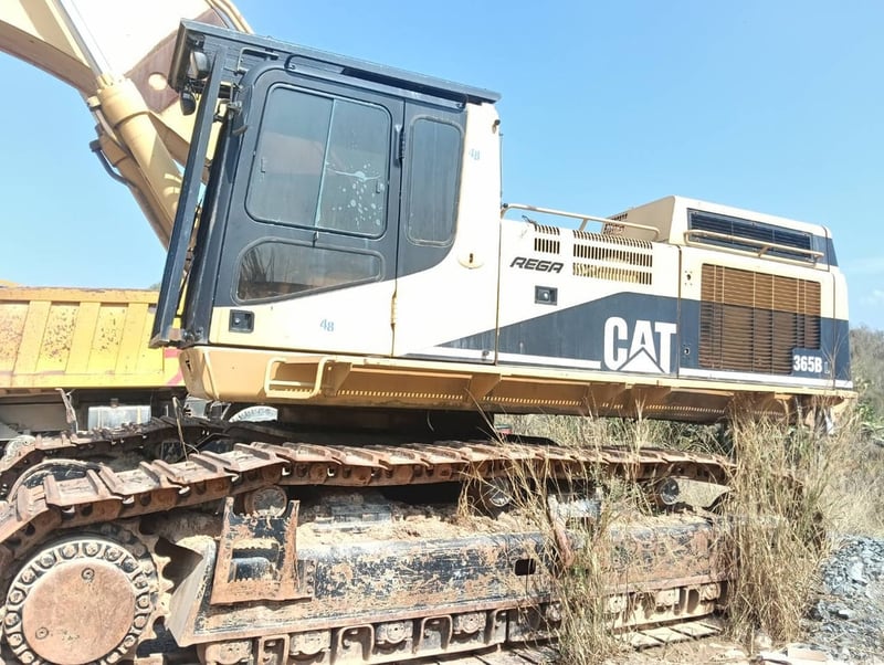 ขายแม็คโครcat 365bl มีทะเยียน ใช้งานปกติ ราคา1,350,000